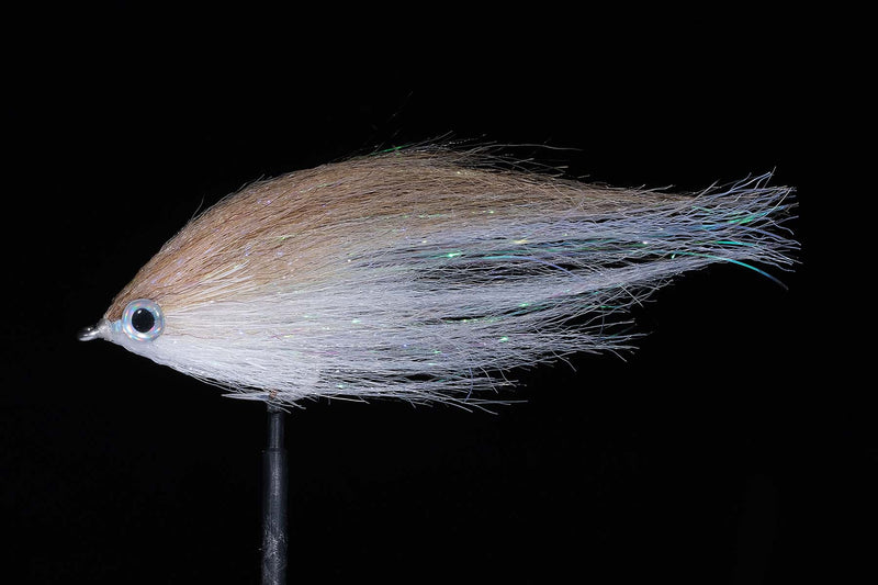 MFC Bunker Bait - Tan/White Fishing Fly | Manic Fly Collection